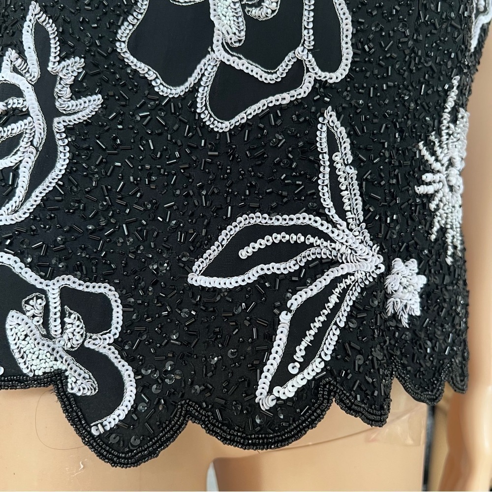 VTG Shanghai Nites Silk Beaded White/Black Top with bugle beads/sequins Size 16 - Picture 7 of 14
